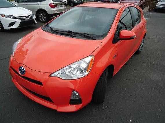 TOYOTA PRIUS C 2014 JTDKDTB36E1065779 image